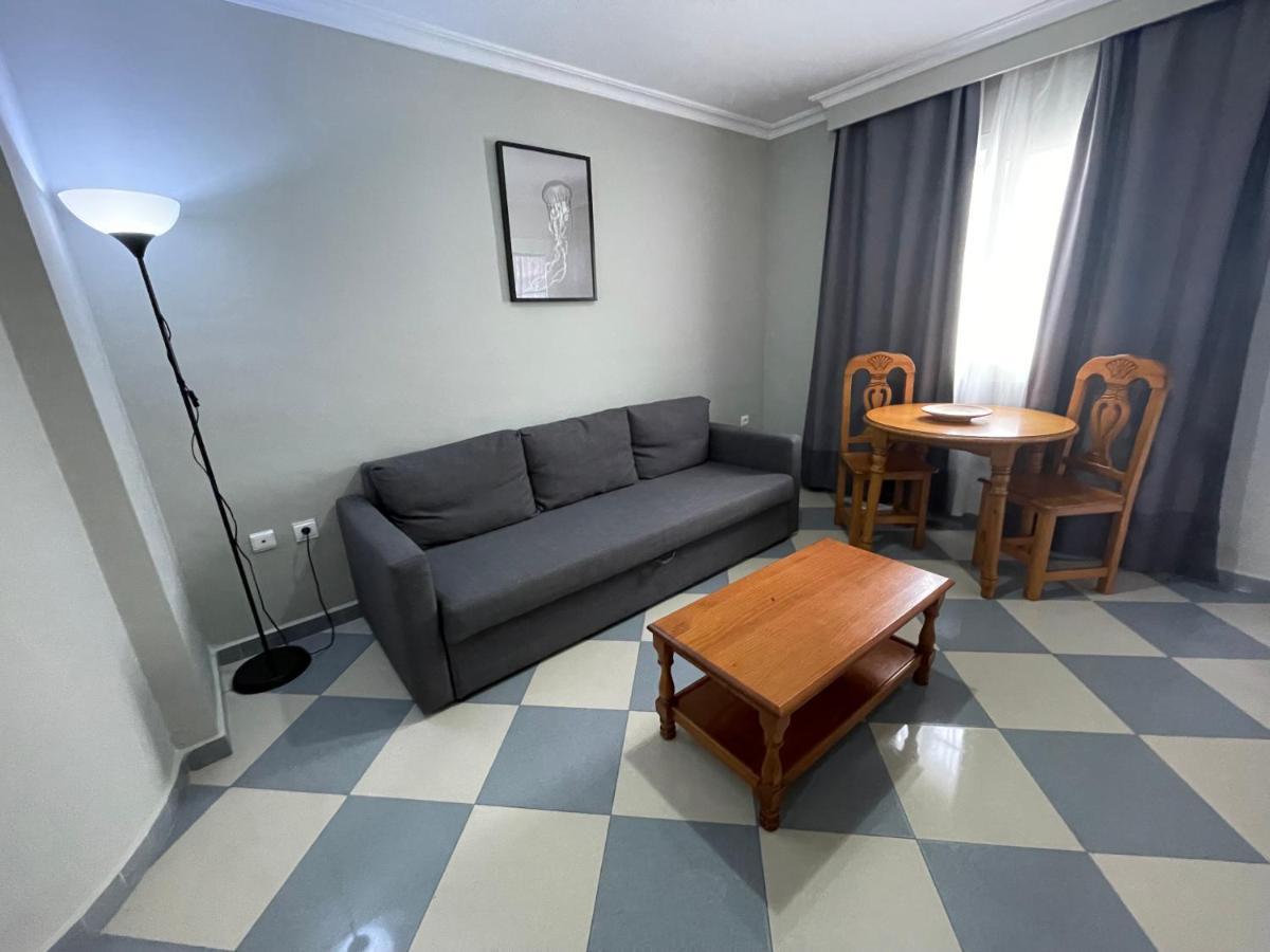 Apartamentos Nina De Oro Торремолинос Экстерьер фото