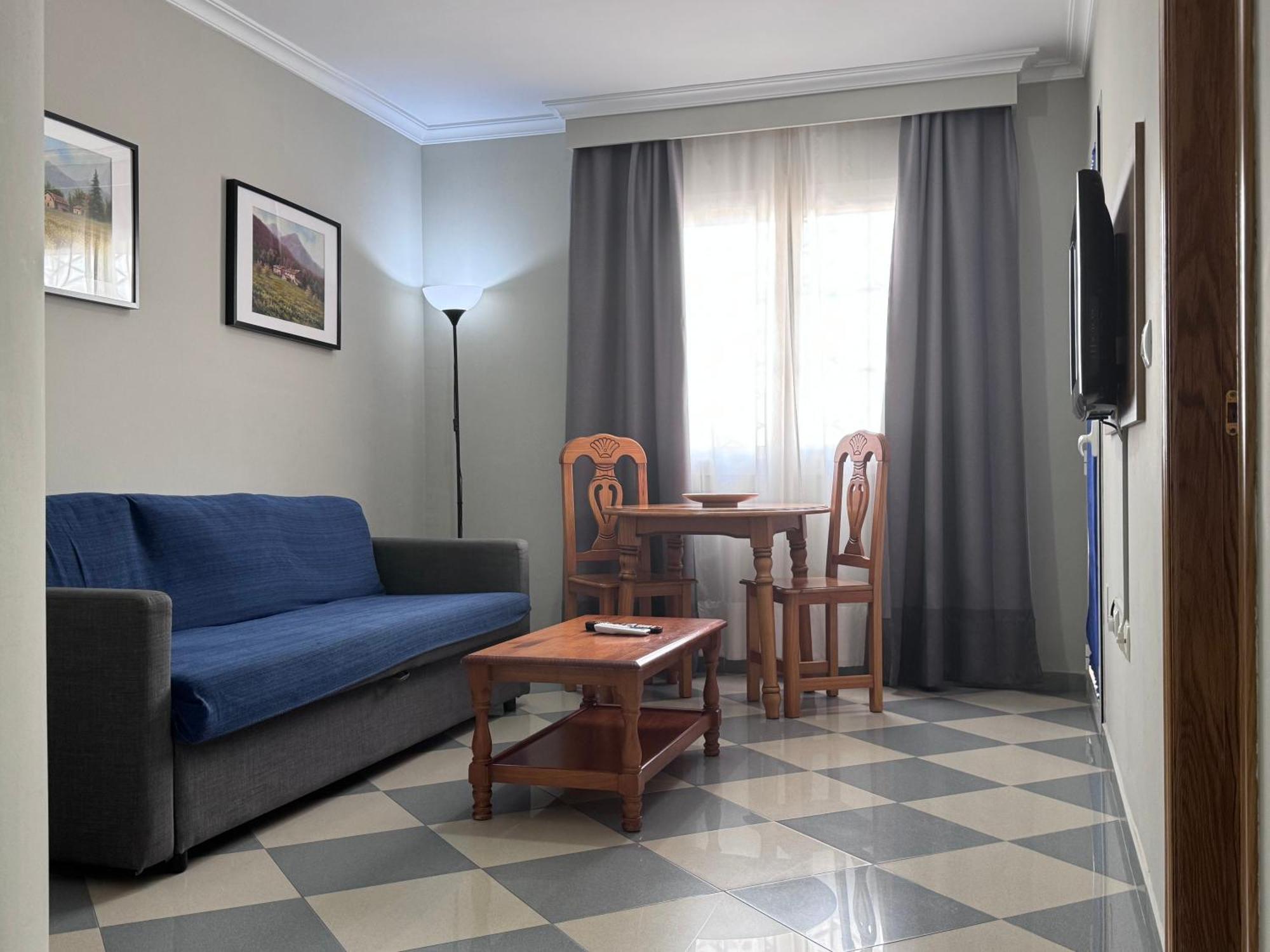 Apartamentos Nina De Oro Торремолинос Экстерьер фото