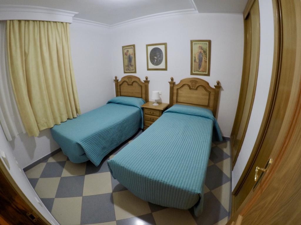 Apartamentos Nina De Oro Торремолинос Экстерьер фото