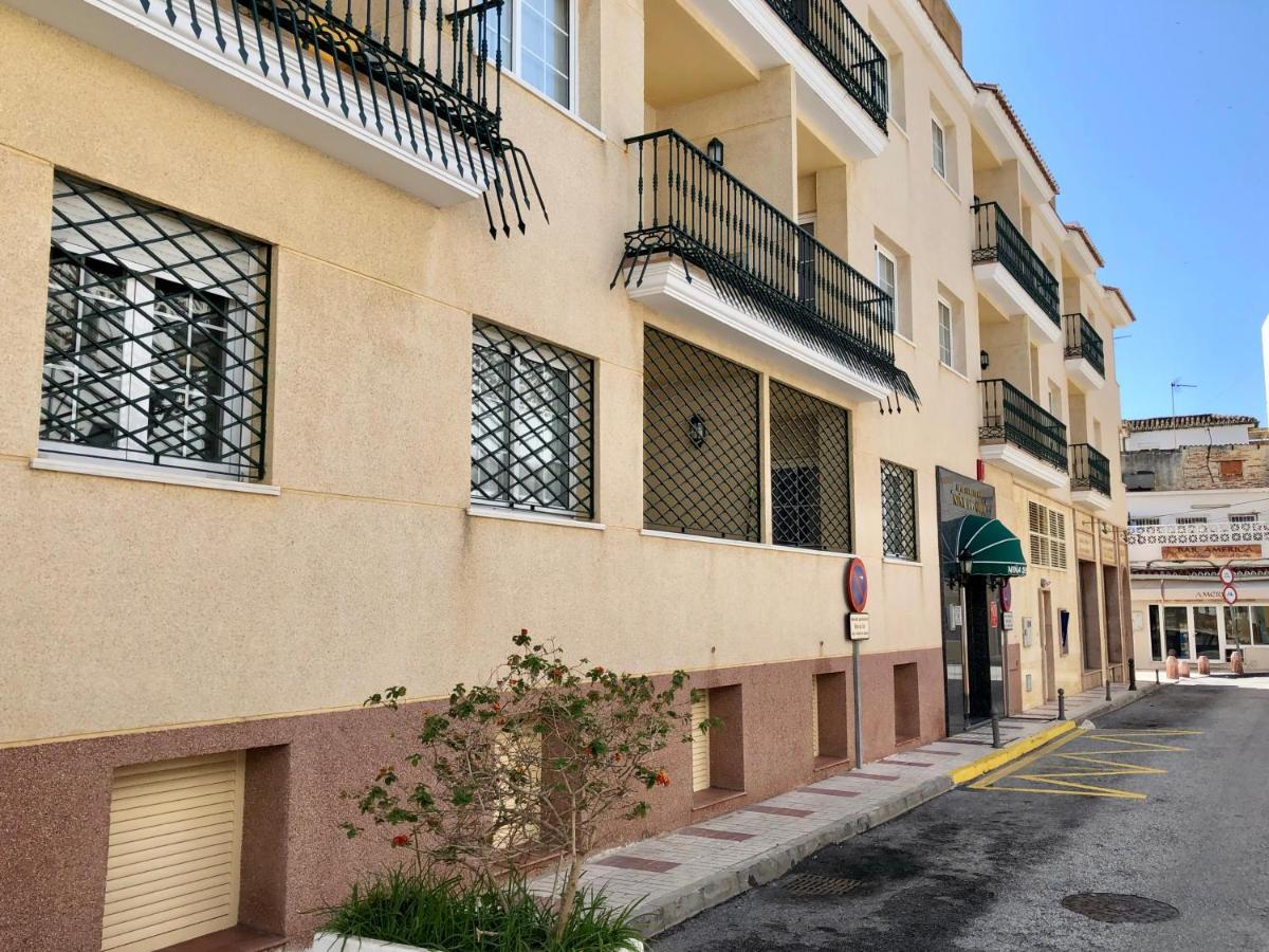 Apartamentos Nina De Oro Торремолинос Экстерьер фото